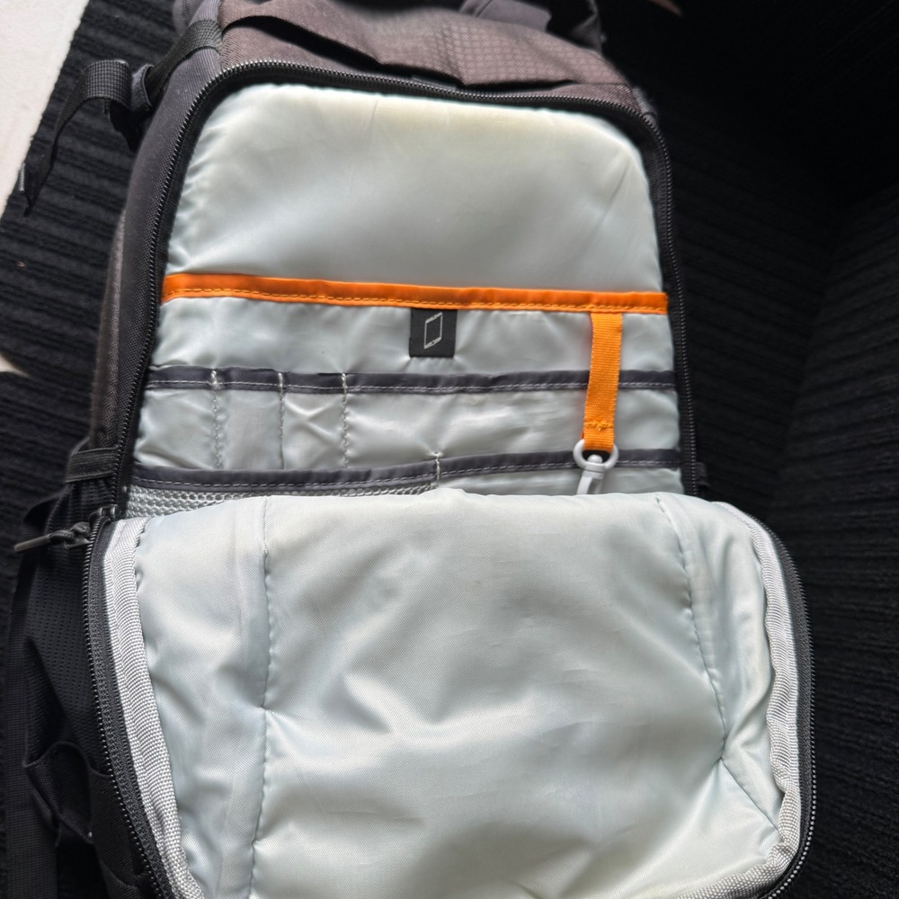 Lowepro Flipside 300 AW II Camera Backpack Black LP37127 - Picture 4 of 12